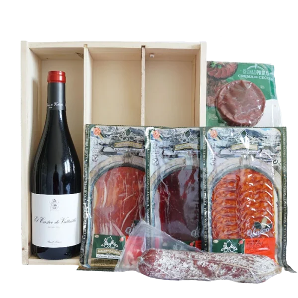 Cesta con embutidos Bierzo